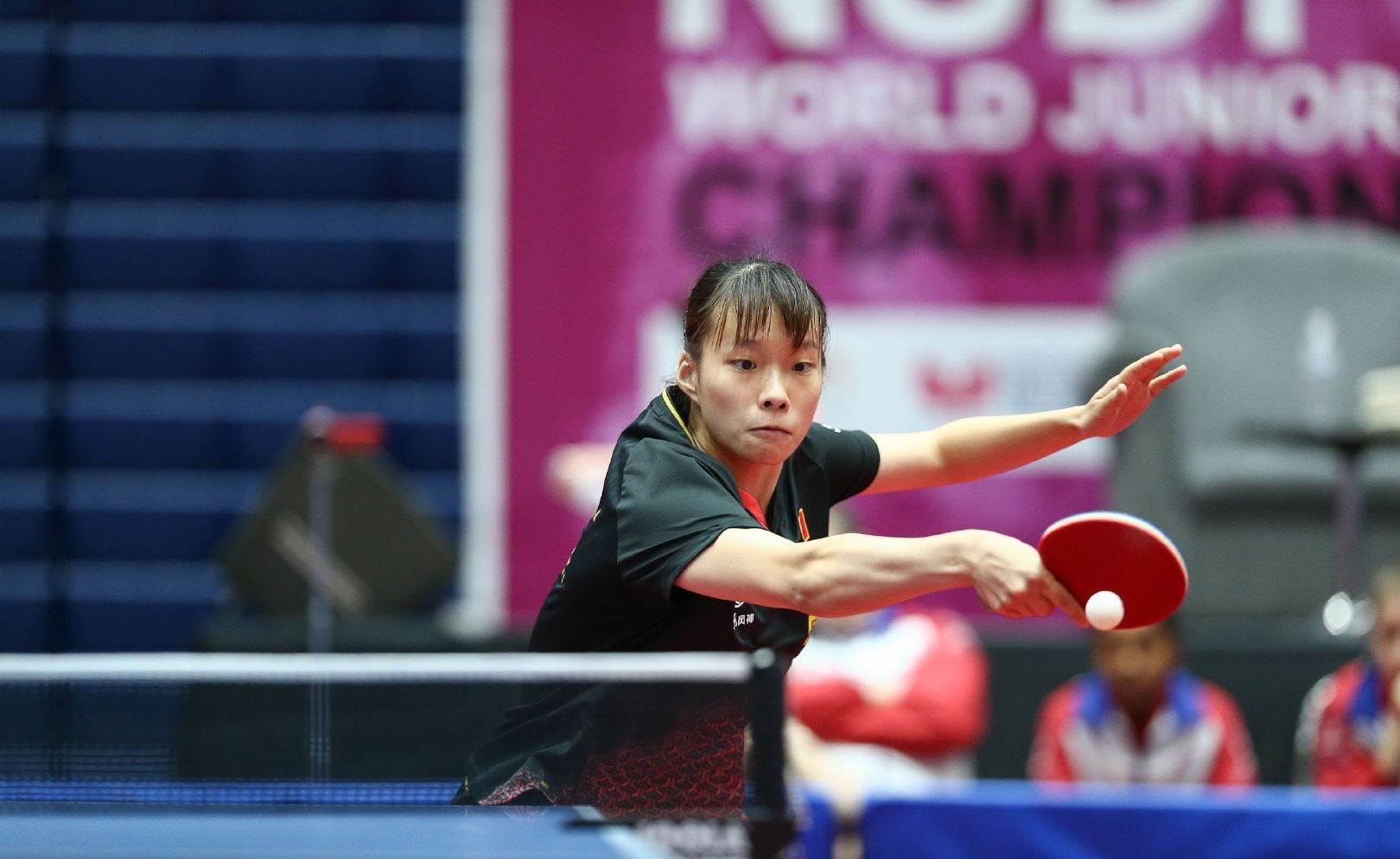 足球队绝不 足球队绝不